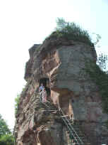 Auf der Burgruine Drachenfels