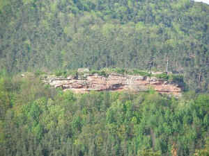 Falkenburg vom Nedingfelsen bei Hauenstein