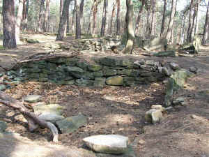 Fliehburg Heidenl�cher 1