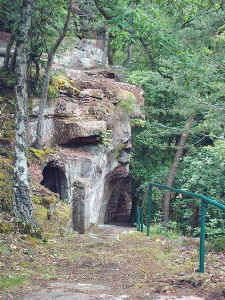 Aufgang zur Burgruine Wilgartaburg
